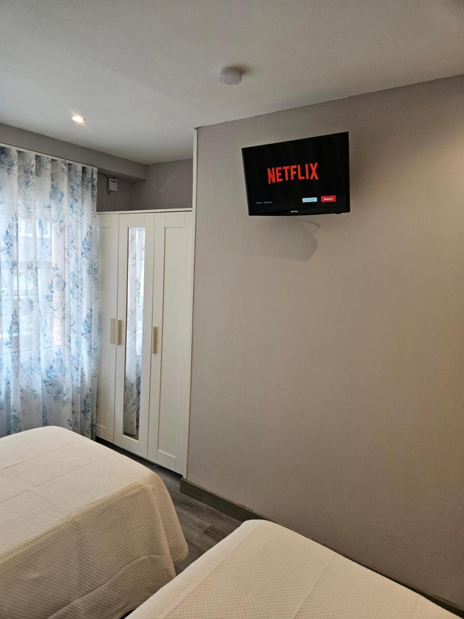 Hostal Foncalada Oviedo Kültér fotó