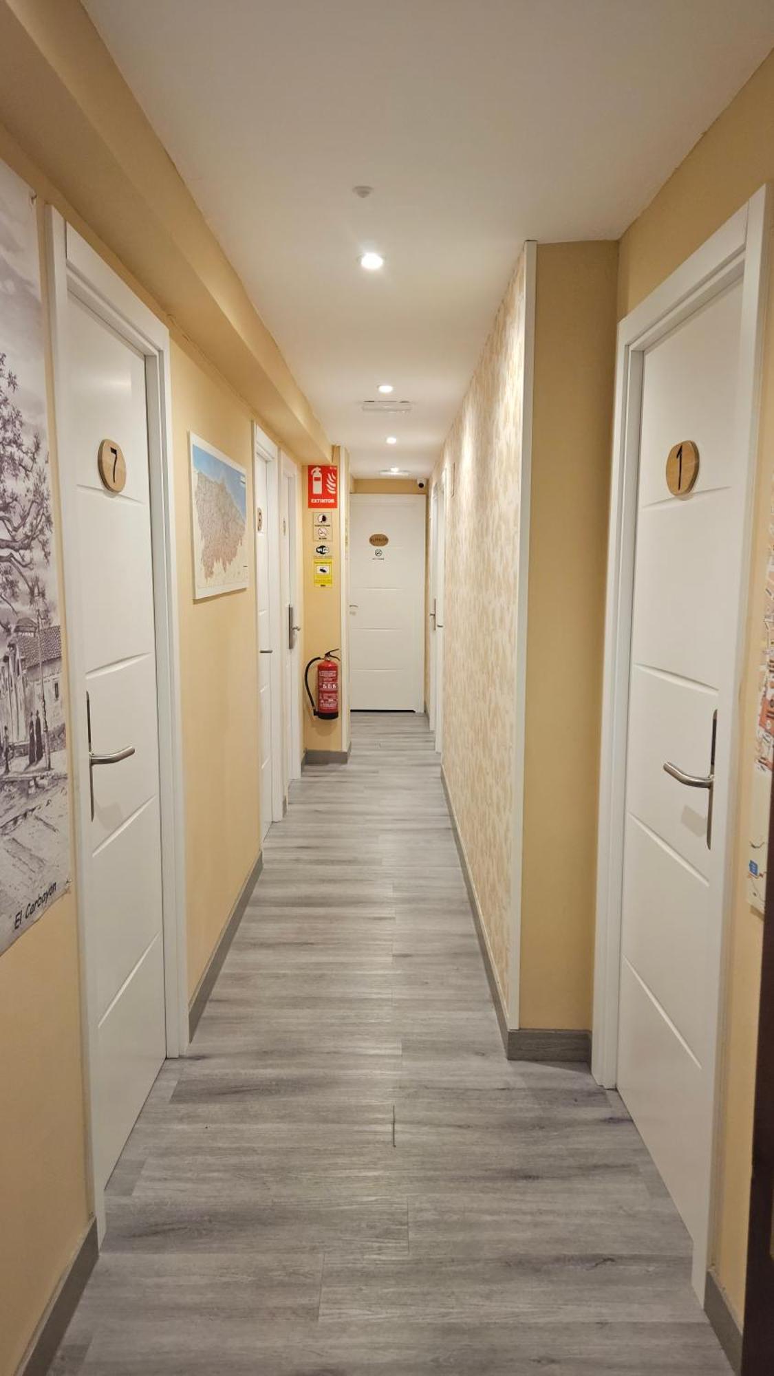 Hostal Foncalada Oviedo Kültér fotó